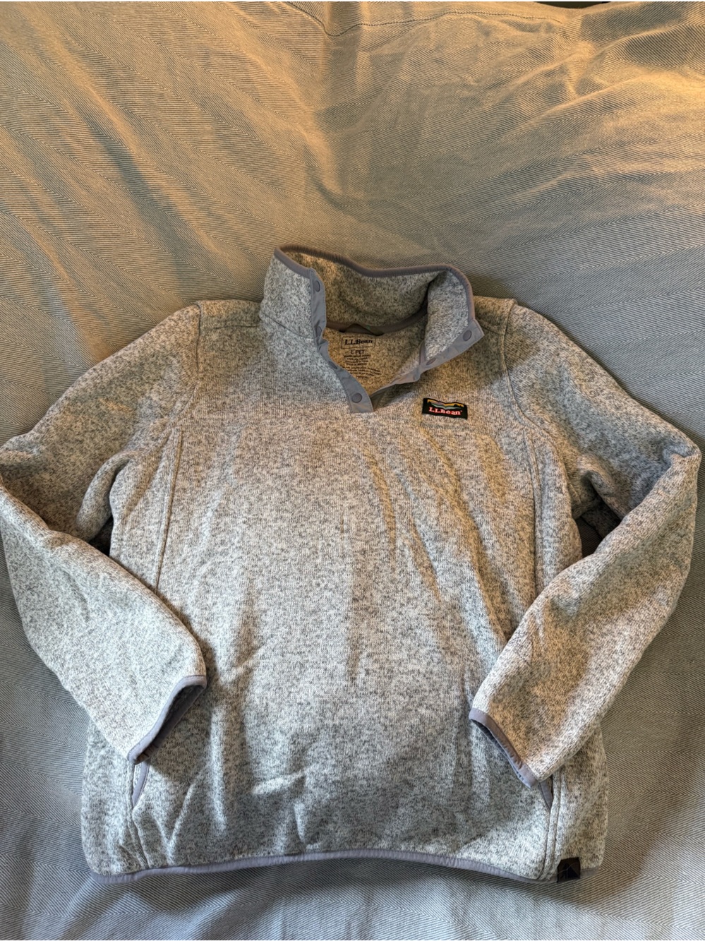 L. L. Bean women’s pullover sweatshirt — Petite — heather gray